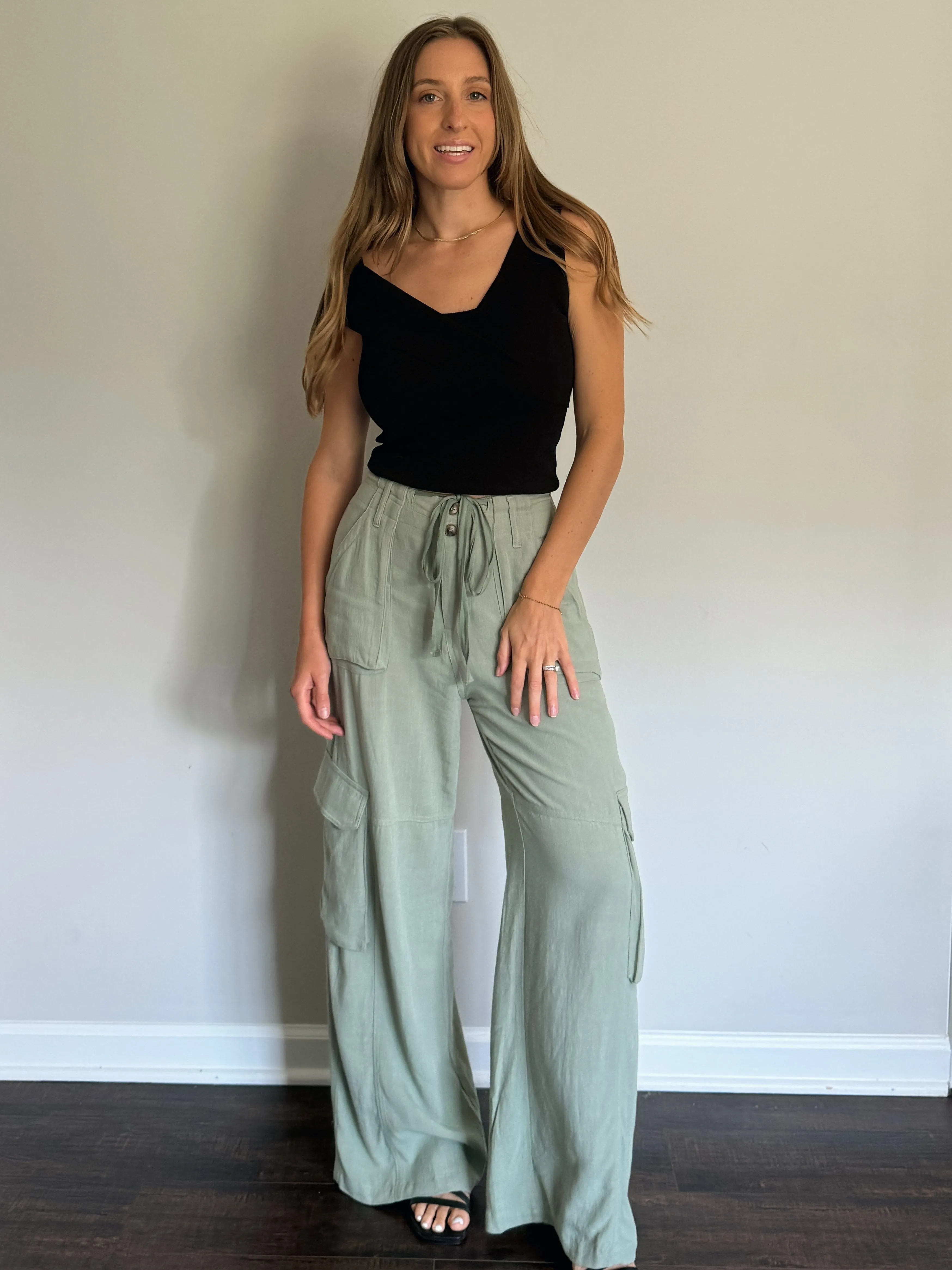 Relaxed Fit Green Cargo Pants