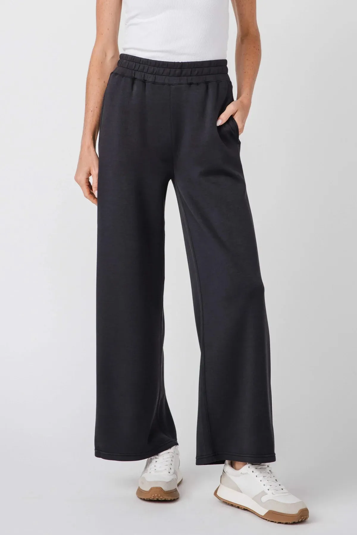 Vintage Havana - Cloud Fleece Flare Pants